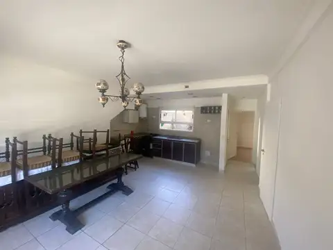 Depto Tipo Casa en Venta en Villa Pueyrredon, USD 140.000