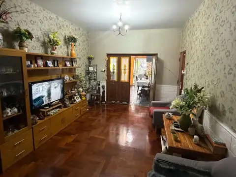 Casa en Venta en Versalles, USD 270.000