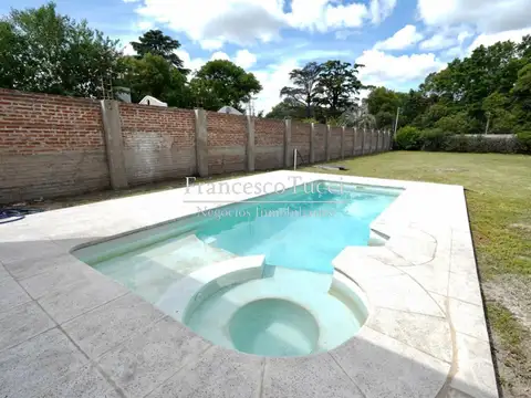 Casa en Venta en La Reja, USD 350.000