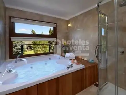 HOSTERIA 3 ESTRELLAS EN VENTA EN VILLA LA ANGOSTURA, NEUQUEN