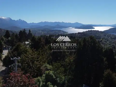 OPORTUNIDAD! CASA EN RANCHO GRANDE CON INCREIBLE VISTA AL NAHUEL HUAPI