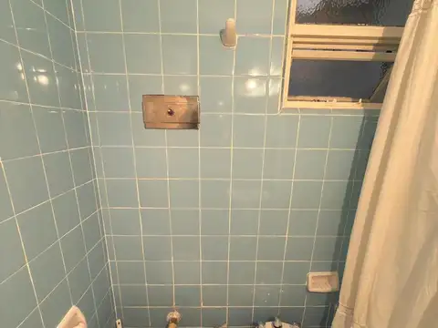 Depto Tipo Casa 2 ambientes con 1 baño