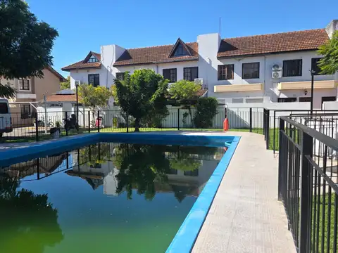 Depto Tipo Casa en Venta en Quilmes, USD 70.000