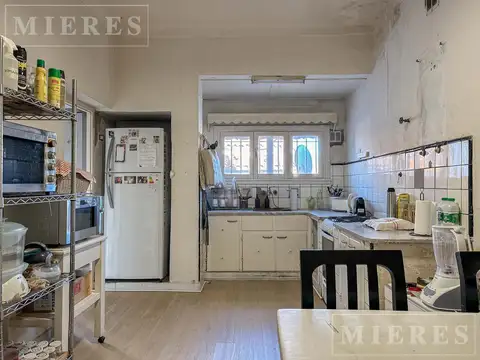 Depto Tipo Casa en Venta en San Isidro Vías / Rolon, USD 270.000