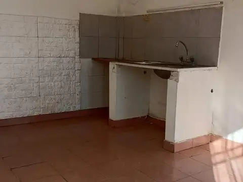 Departamento en Alquiler en Rafael Castillo, $ 350.000