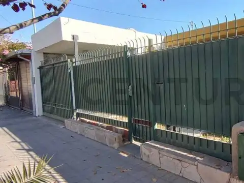 Casa en alquiler Barrio Santa Ana