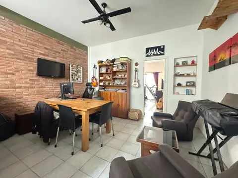 VENTA DPTO 2 AMB 74M2 TOT CON 2 PATIOS - V. CRESPO