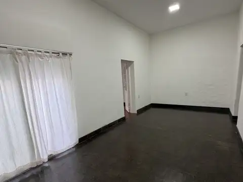 Casa en Alquiler en Centro  - Campana, $ 800.000