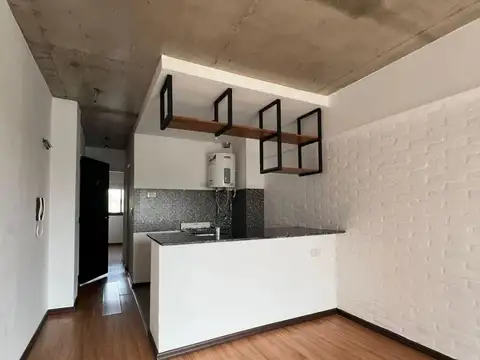 Venta departamento 1 dormitorio con balcón al frente