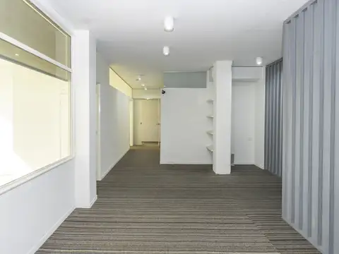 Oficina en Venta al Este