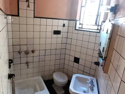 VENTA DEPTO A RECICLAR SE ESCUCHAN OFERTAS 