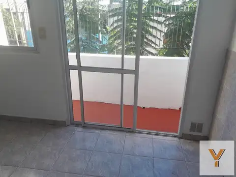 PH en venta - 2 Dormitorios 1 Baño - Sarandí