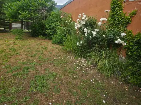 25 de mayo e/ Juan Bautista Alberdi y Avenida Juan Martin de Pueyrredon 3600