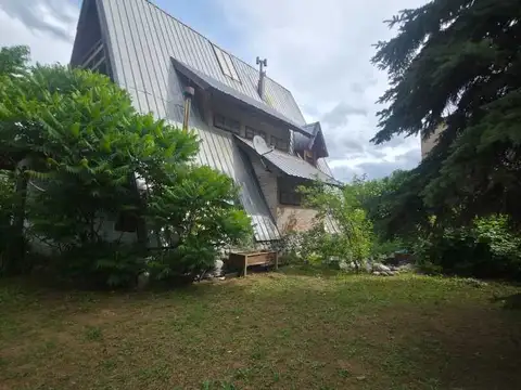 Casa 5 ambientes con 2 baños