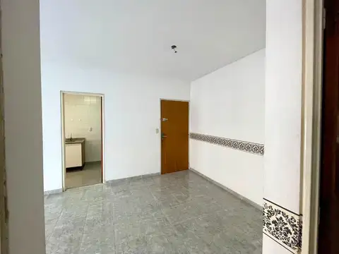 Departamento en Alquiler en Bernal, $ 500.000
