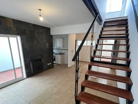 Depto Tipo Casa en Alquiler en Villa Pueyrredon, $ 1.000.000