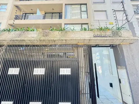 Departamento en Quilmes con cochera en excelente estado
