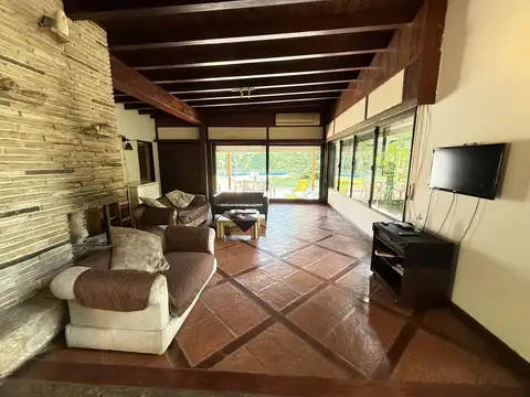 Casa en Venta al Oeste