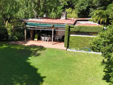 Casa en Venta con 1 cochera