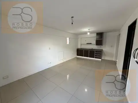 Departamento en Alquiler en Haedo, $ 450.000