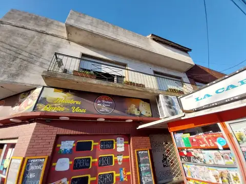 Depto Tipo Casa en Venta de 4 ambientes