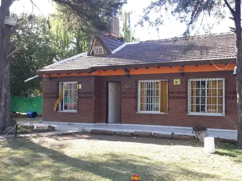 Casa 3 ambientes con 1 baño