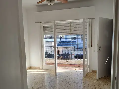 Departamento en Alquiler en Acassuso Vías / Santa Fe, Acassuso