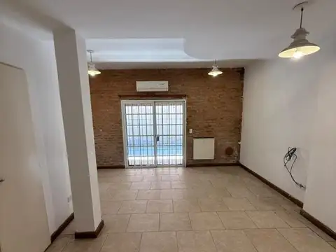 Depto Tipo Casa en Venta de 5 ambientes