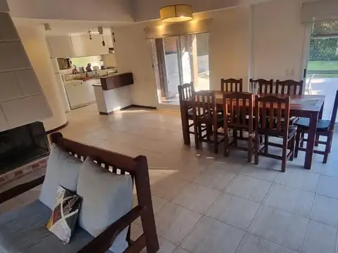 Casa en Alquiler al Sureste