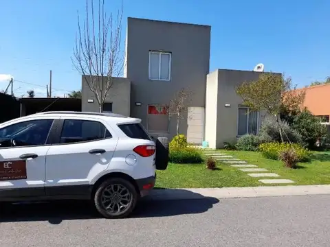 Casa en Venta en El Hornero - 2 dormitorios