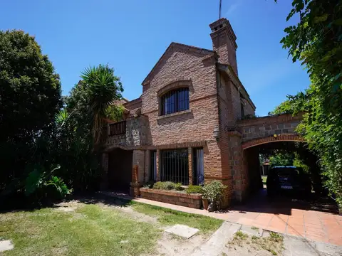 Roque Saenz Peña 200