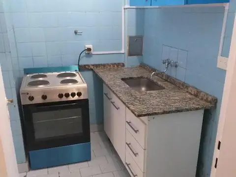 Venta depto 2 Ambientes Apto profesional con Patio Avellaneda Centro. RETASADO  OPORTUNIDAD 