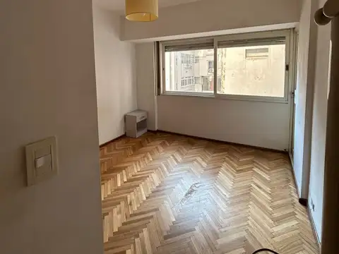 Marcelo T de Alvear 500, Piso 4