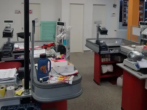 Galpon en Venta 40  mts Fondo