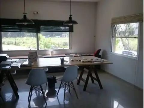 Oficina en Venta 15 años