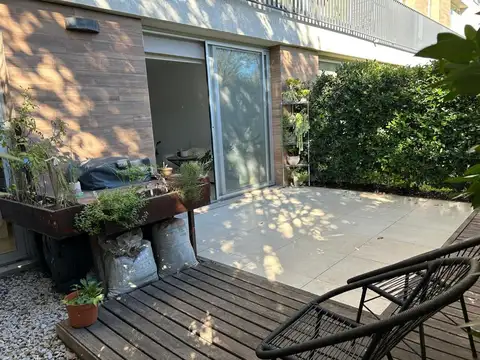 Los Crisantemos, Villahaus 400, Piso PB