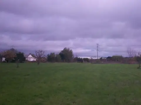 Terreno en Venta 27  mts Fondo