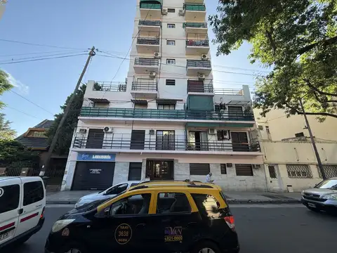 Departamento 2 ambientes. Edificio tipo torre