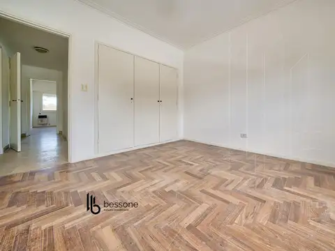 Depto Tipo Casa en Venta con 1 cocheras