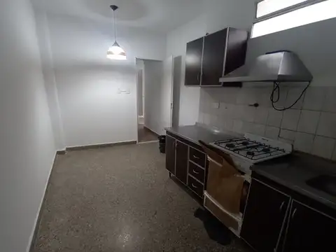 DEPARTAMENTO 3 AMB. COCINA COMEDOR, LAVADERO, BALCON, PATIO Y TERRAZA PROPIA.- SIN EXPENSAS