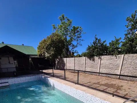 Casa en Alquiler en Funes, $ 930.000