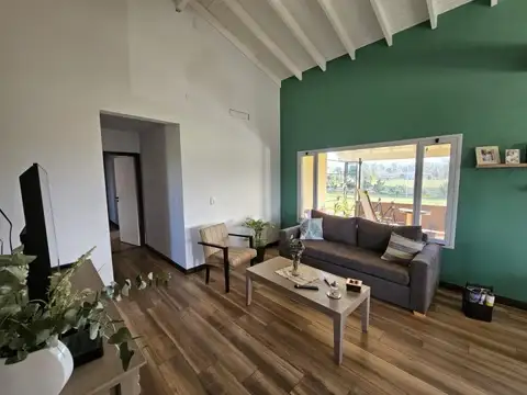 Casa 3 ambientes con 4 baños