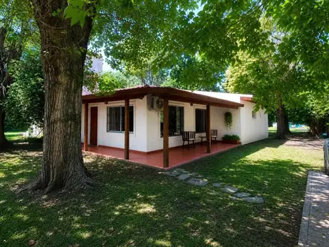 Hermosa Casa 3 Amb sobre de Lote 1000mt2 en Maschwitz