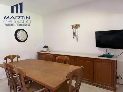 Casa en Venta con 3 cocheras