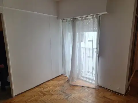 DEPARTAMENTO DE 2 AMBIENTES  MUY LUMINOSO