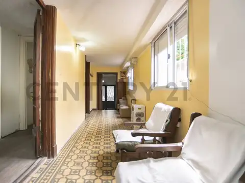Casa en venta en La Plata tipo PH con patio