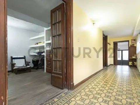Casa en venta en La Plata tipo PH con patio