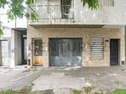 117 entre 67 y 68 1700, Piso 0