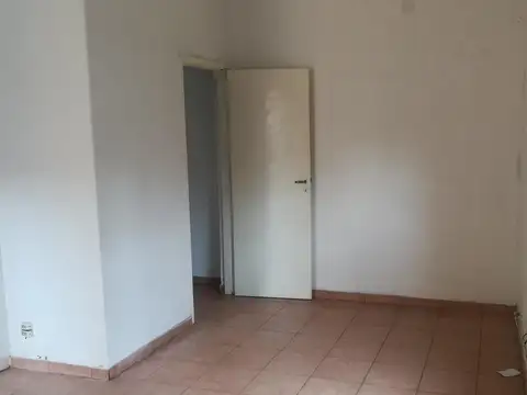Casa en Alquiler con 1 cochera