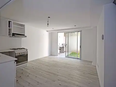 Alquiler duplex con jardin propio y cochera